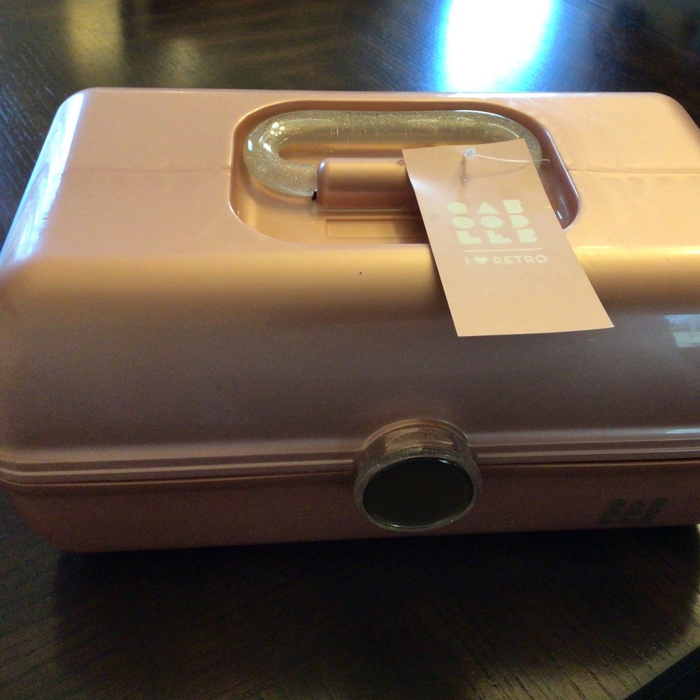 Brand new with tags Makeup case